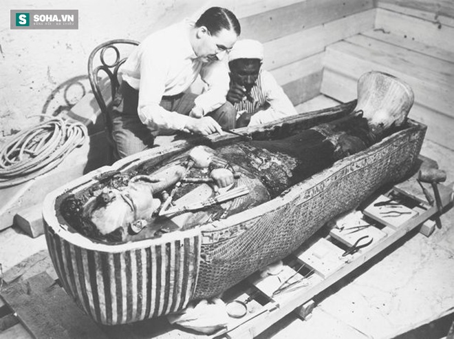 Bí ẩn thách thức nhân loại 100 năm: Lời nguyền gieo rắc cái chết trong lăng mộ Tutankhamun - Ảnh 1.