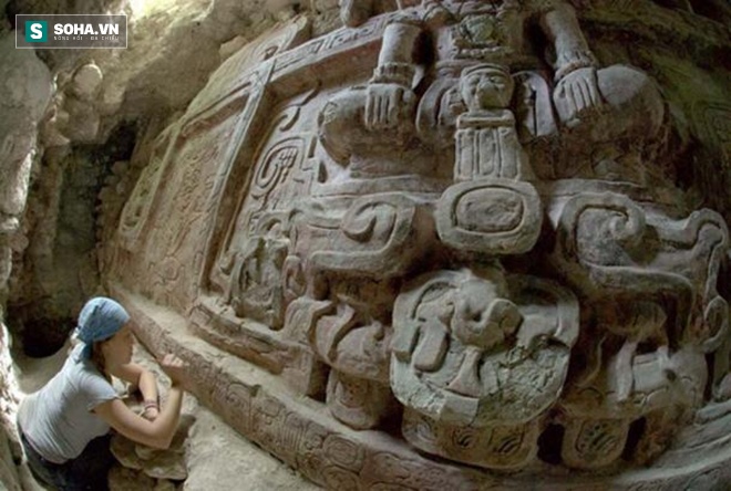 Khai quật cổ mộ trong kim tự tháp Maya, hé lộ bí mật về Vua rắn - Ảnh 3.