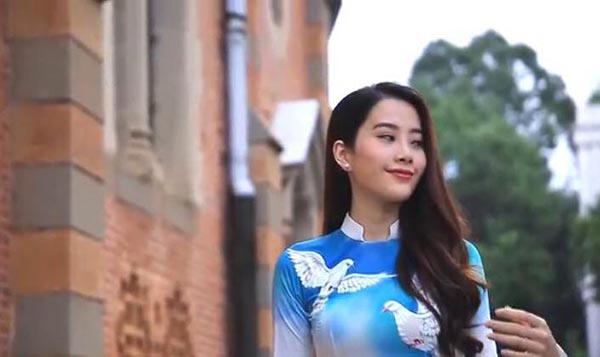 Đại diện Việt Nam tại Hoa hậu Trái đất bị tố diện hàng nhái - Ảnh 2.
