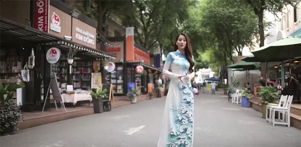 Đại diện Việt Nam tại Hoa hậu Trái đất bị tố diện hàng nhái - Ảnh 1.