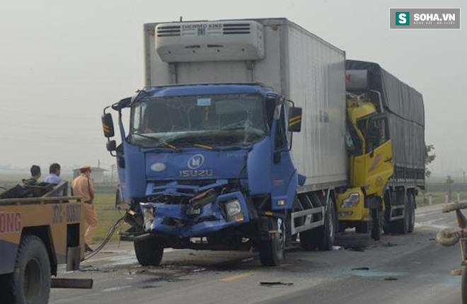 3 xe tải bẹp dúm sau tai nạn liên hoàn trên đường tránh Vinh - Ảnh 1.