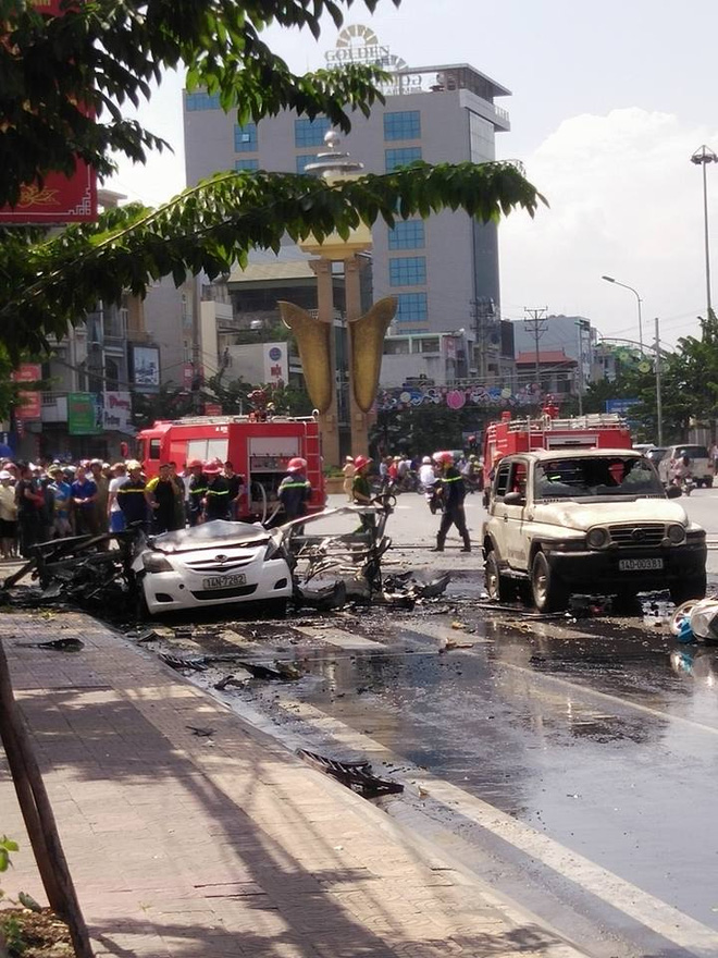 Cuộc điện thoại bí ẩn trước khi chiếc taxi nổ như bom ở Cẩm Phả - Ảnh 1.