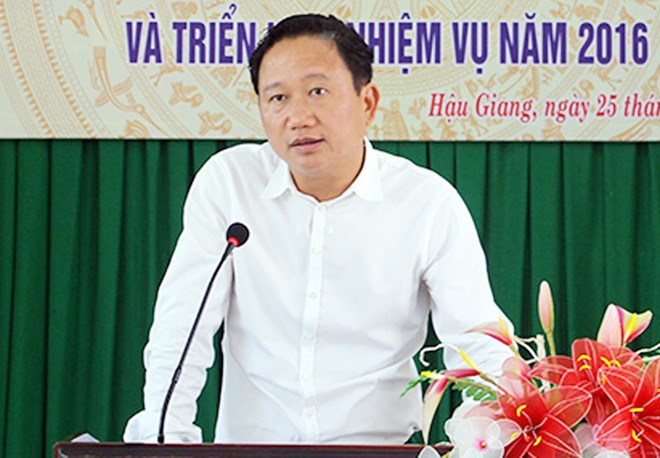 PCT tỉnh Hậu Giang không thuộc diện dùng xe biển xanh đưa đón - Ảnh 1.