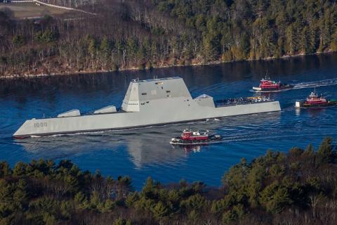 Nga chạnh lòng trước siêu hạm Zumwalt của Mỹ - Ảnh 1.