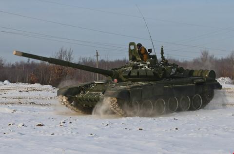 Có T-90 siêu mạnh, Nga vẫn cần tới T-72 - Ảnh 1.