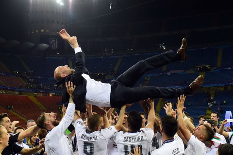 Zidane vô địch Champions League: Huyền thoại hay là Di Matteo mới? - Ảnh 1.