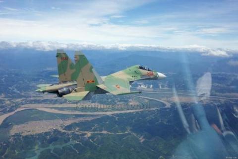 Báo Nga: Việt Nam sẽ tự sửa chữa tiêm kích Su-27, Su-30 - Ảnh 1.