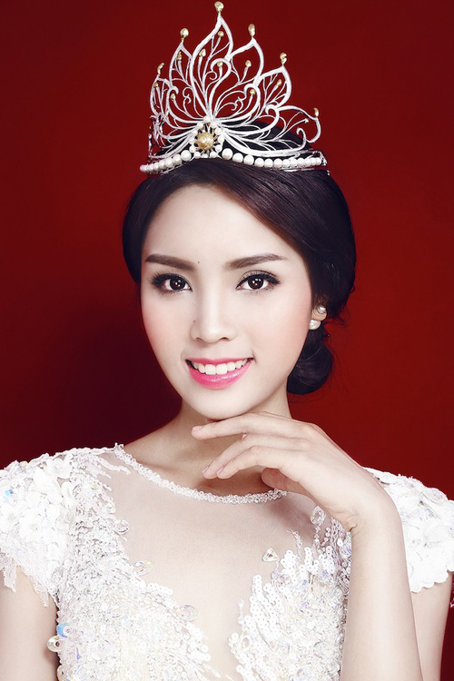 Sự nghiệp học hành của các Hoa hậu Việt Nam - Ảnh 1.