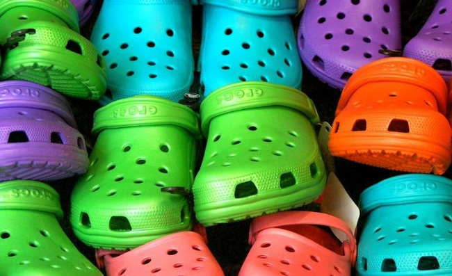 Nếu đang đi Crocs, hãy xem ngay bài viết này vì nó không tốt như bạn tưởng - Ảnh 1.