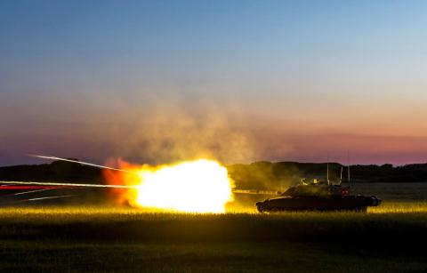  Nâng cấp tăng Challenger 2, Anh vẫn lo khó hạ Armata  - Ảnh 1.