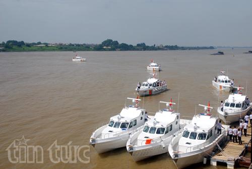 Cảnh sát biển Việt Nam nghiệm thu kỹ thuật 4 xuồng cao tốc MS-50S - Ảnh 9.