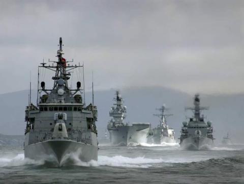 Sắp va chạm tàu chiến liên tục Nga-NATO tại Biển Đen  - Ảnh 1.