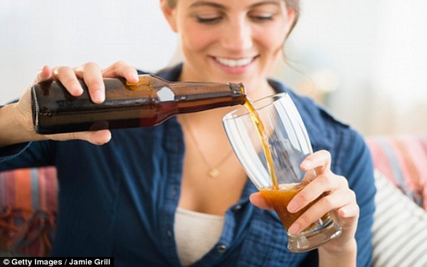 Phát hiện mới: uống bia có khả năng ngừa ung thư - Ảnh 1.