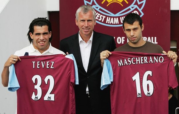 Tevez từ chối mức lương 150 nghìn bảng/tuần của West Ham - Ảnh 1.
