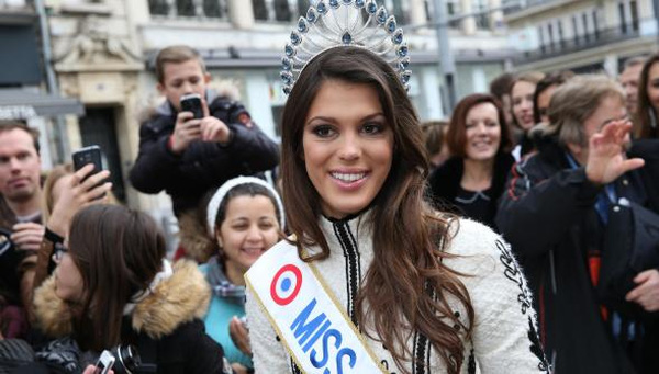 Hoa hậu Pháp 2016 gặp tai nạn gãy xương đòn  - Ảnh 1.