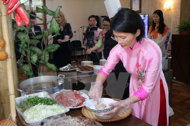 Ba món ăn của Việt Nam lọt Top 100 món ăn ngon nhất thế giới - Ảnh 1.