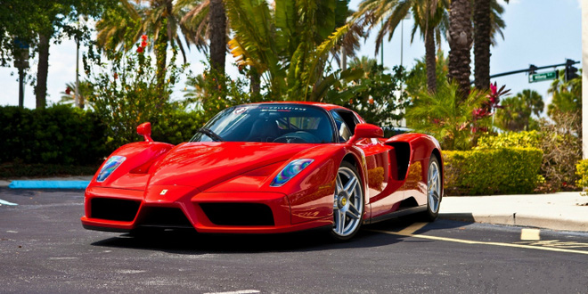 Nhà tỷ phú cắm siêu xe Ferrari vay 100 triệu khiến nhân viên ngân hàng hớ nặng - Ảnh 1.