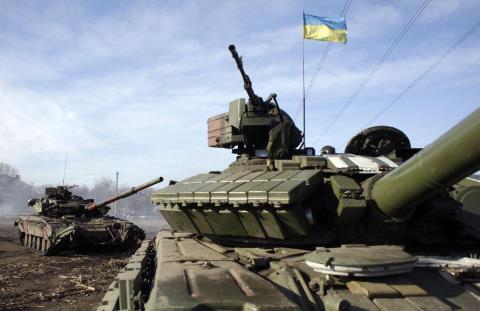 Quân đội Ukraine khai hỏa Donetsk: Sẵn sàng chiến đấu  - Ảnh 1.