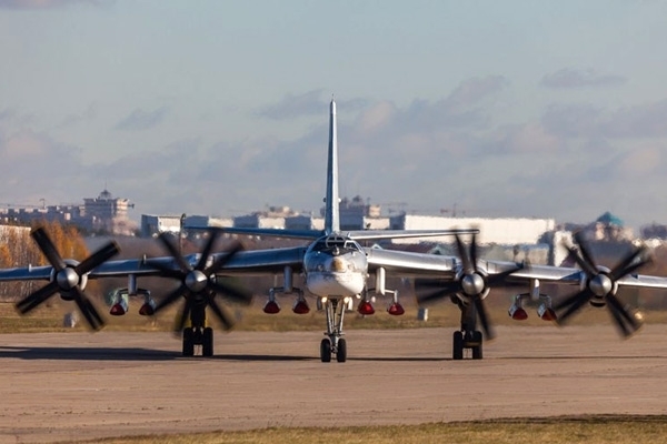 Nga có sợ khi Mỹ đưa JASSM-ER lên máy bay B-52? - Ảnh 10.