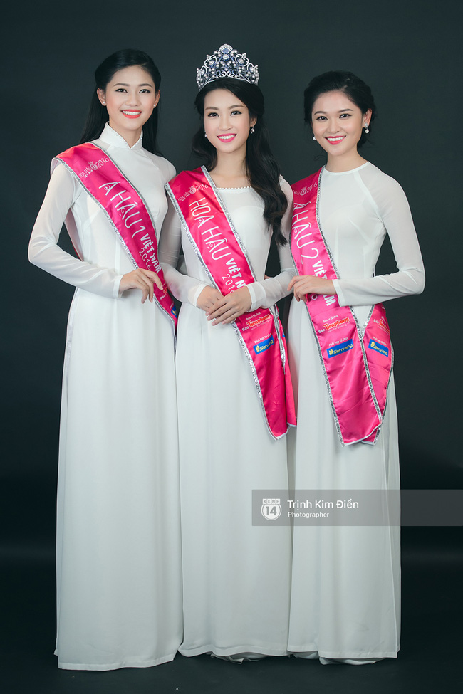 Clip: Hoa hậu Đỗ Mỹ Linh và 2 Á hậu Thanh Tú - Thùy Dung, ai nói tiếng Anh hay hơn? - Ảnh 2.