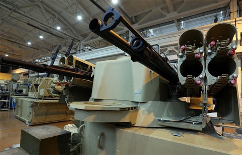 Nga bắt đầu thử nghiệm pháo Pantsir-M phiên bản hải quân - Ảnh 1.