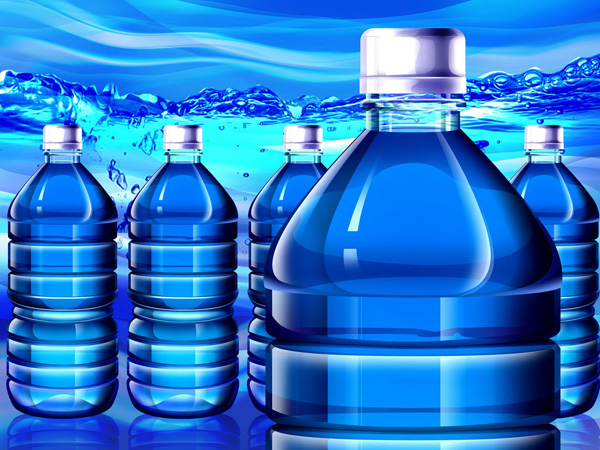 Điều gì đang rình rập bạn từ bình đựng nước làm từ nhựa tái chế vẫn sử dụng để uống hàng ngày? - Ảnh 1.