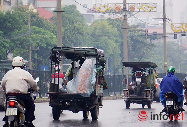 Kinh hãi nhìn tận mắt phong cách chở hàng made in Vietnam - Ảnh 1.