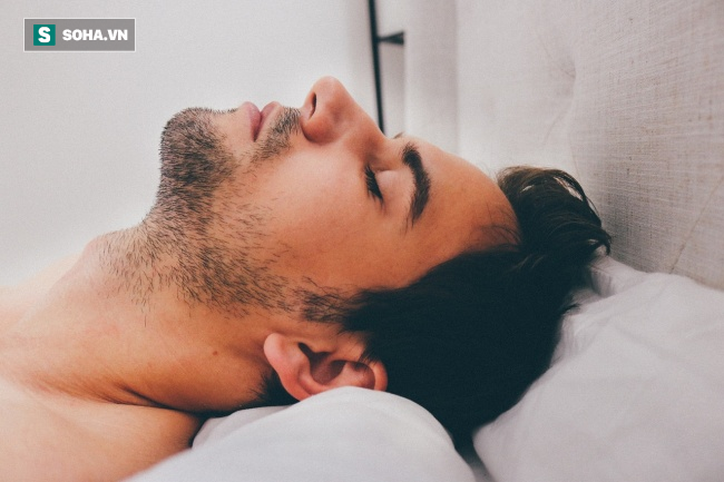 10 giải pháp tuyệt vời cho những người mắc bệnh ngủ ngáy - Ảnh 1.