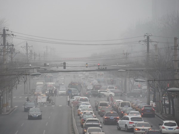 Việt Nam thuộc những nước bị ảnh hưởng nặng nhất của ô nhiễm không khí - Ảnh 1.