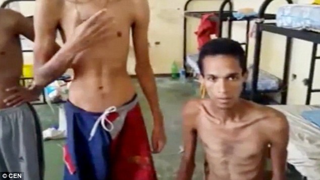 Những bộ xương di động chết mòn vì đói trong nhà tù Venezuela - Ảnh 4.