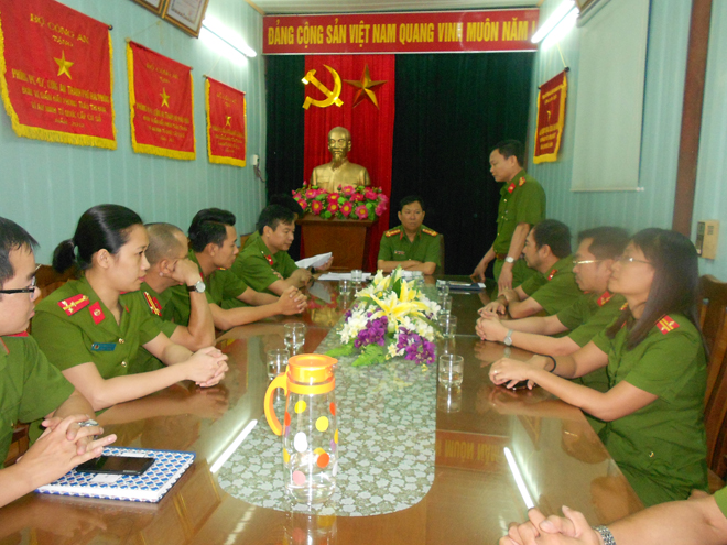 Phá đường dây ma túy thu 1,2 kg hàng đá” - Ảnh 1.