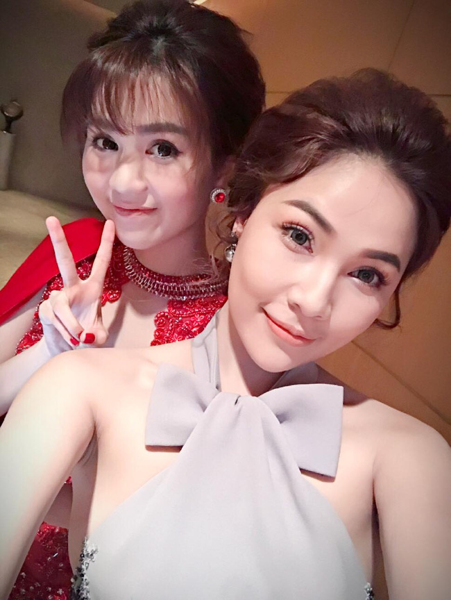 Ngọc Trinh diện đầm đính hàng nghìn viên pha lê, khoe sắc trên thảm đỏ Hoa hậu Hàn Quốc - Ảnh 1.