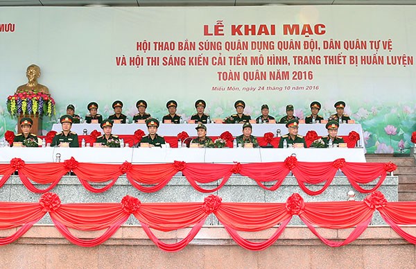 Hình ảnh khai mạc Hội thao bắn súng quân dụng toàn quân 2016 - Ảnh 1.