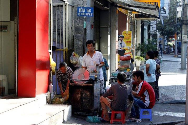 Đừng tưởng chỉ Hà Nội mới có đặc sản, Sài Gòn cũng có cơm chửi đó nghe! - Ảnh 2.