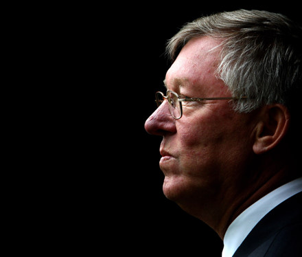 27 năm tại M.U, Sir Alex dùng máy sấy tóc có đúng 6 lần - Ảnh 2.