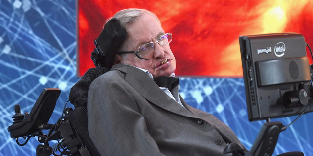 Stephen Hawking: 1.000 năm nữa loài người sẽ bị tuyệt chủng nếu không rời khỏi Trái Đất - Ảnh 1.