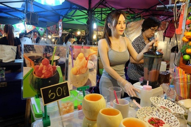 Nàng Tây Thi trái cây gây sốt cộng đồng mạng Thái Lan vì quá xinh đẹp, quyến rũ - Ảnh 1.