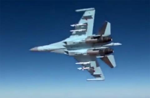  Oanh tạc cơ Tu-95MSM bay 11.000 km tấn công khủng bố  - Ảnh 2.