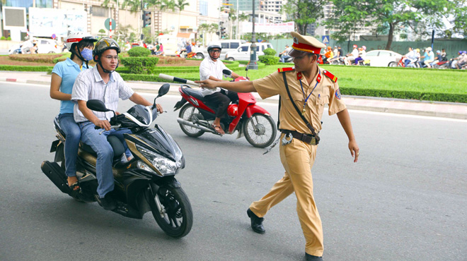 Thượng tá CSGT: Không sang tên đổi chủ rủi ro thuộc về người mua - Ảnh 1.