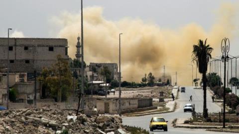  Không quân Syria dội bom nung nóng nồi hơi Aleppo  - Ảnh 2.