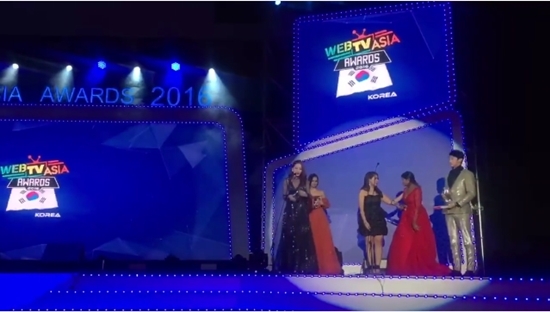 Chi Pu lại lần nữa làm nức lòng người hâm mộ khi được vinh danh tại WebTV Asia Awards 2016 - Ảnh 2.