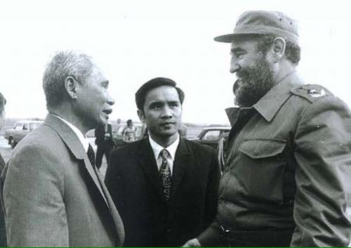 Nghe “con nuôi Fidel” kể chuyện - Ảnh 1.