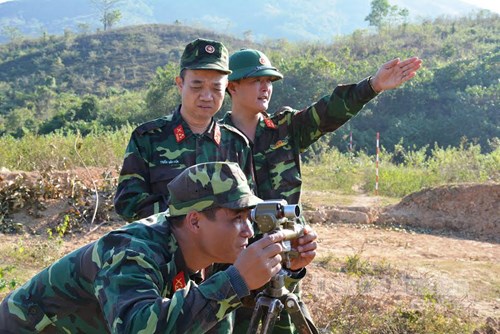 Lữ đoàn Pháo binh 16 (Quân khu 4) diễn tập bắn đạn thật - Ảnh 1.