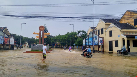 Quảng Nam: Thêm 1 người chết, 1.164 nhà bị ngập nước - Ảnh 1.
