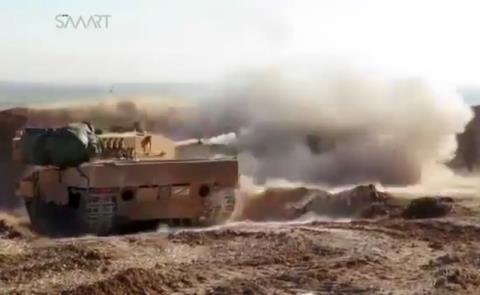 Thổ Nhĩ Kỳ choáng váng: Tên lửa TOW của khủng bố nướng 3 xe tăng Leopard 2A4 trong 2 ngày  - Ảnh 1.