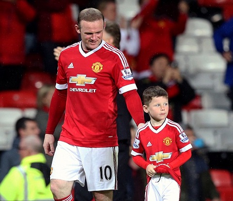 Lộ lý do Rooney cho con trai gia nhập học viện bóng đá của Man City - Ảnh 2.
