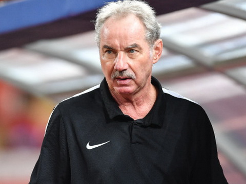 Alfred Riedl chưa nghỉ hưu, muốn ký hợp đồng dài hạn với PSSI  - Ảnh 1.