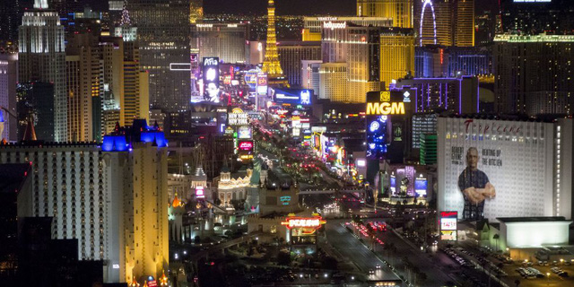 Cả thành phố Las Vegas nay đã hoàn toàn vận hành trên năng lượng tái tạo sạch 100% - Ảnh 1.