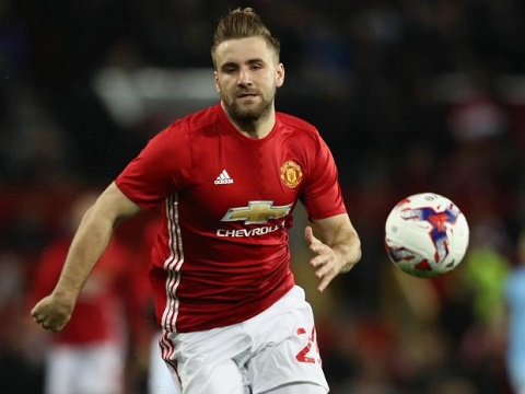 Luke Shaw phải thuyết phục được Mourinho nếu muốn ở lại Man United - Ảnh 2.