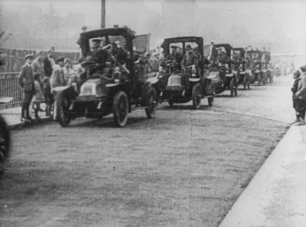 Sự thật về hàng nghìn chiếc taxi đã cứu Paris không bị hủy diệt trong tay quân Đức - Ảnh 4.